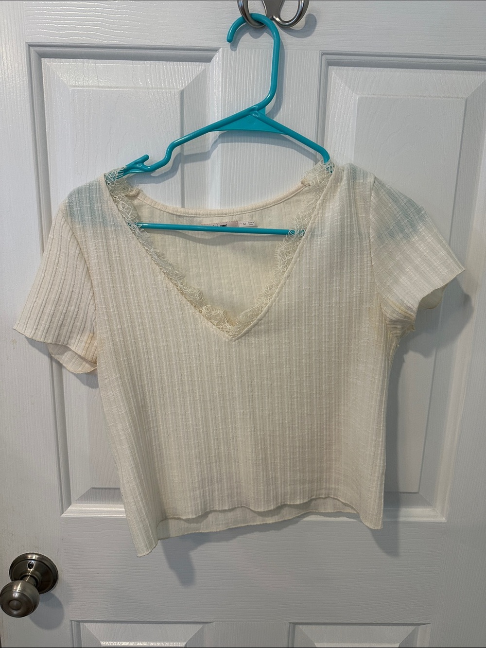 miami Cream Ribbed V-Neck Lace-Trim Crop Top